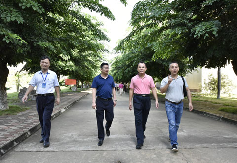 省教育厅张清明处长到宝威体育平台-(中国)科技公司调研